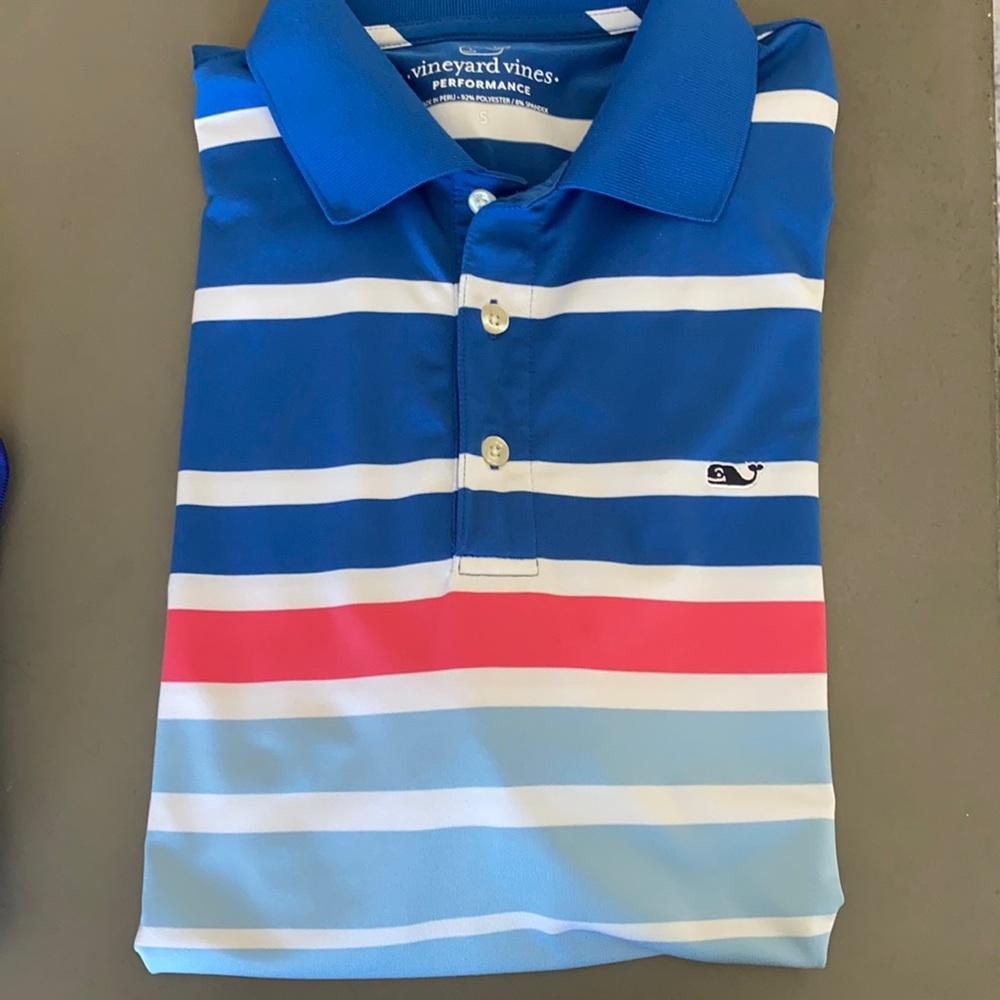 Vineyard vines size S golf polo. Great condition